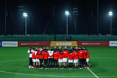 "الضحك والجدية حاضران".. منتخب مصر يختتم تدريباته استعدادًا لمواجهة زيمبابوي (صور)